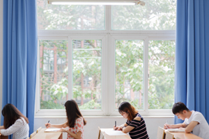 在職研究生.jpg 在職研究生.jpg