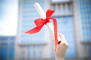 南昌大學(xué)在職研究生.jpg 南昌大學(xué)在職研究生.jpg