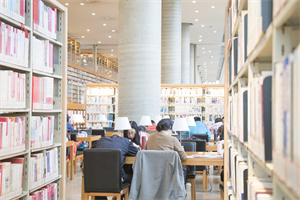 華北電力大學在職研究生優勢.jpg 華北電力大學在職研究生優勢.jpg