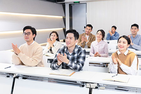 對外經(jīng)濟(jì)貿(mào)易大學(xué)在職研究生單證含金量 對外經(jīng)濟(jì)貿(mào)易大學(xué)在職研究生單證含金量