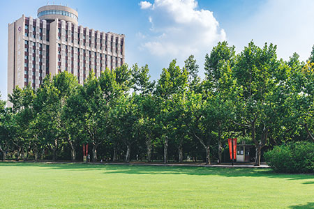 湖南大學(xué)在職研究生費(fèi)用一覽表,附課程特色 湖南大學(xué)在職研究生費(fèi)用一覽表,附課程特色